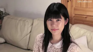 Cute teen Maomi japanese pussy close up